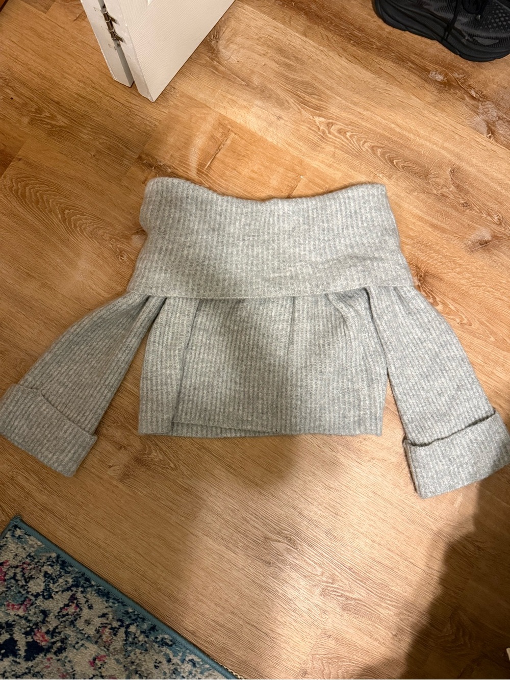 Jessica Simpson Gray Ribbed Sweater NWT
